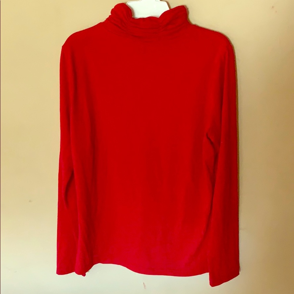 Long sleeved turtleneck; unused